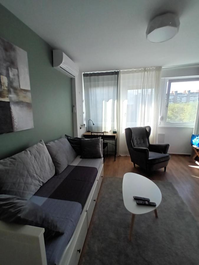 New - Frendly Luxury Franka